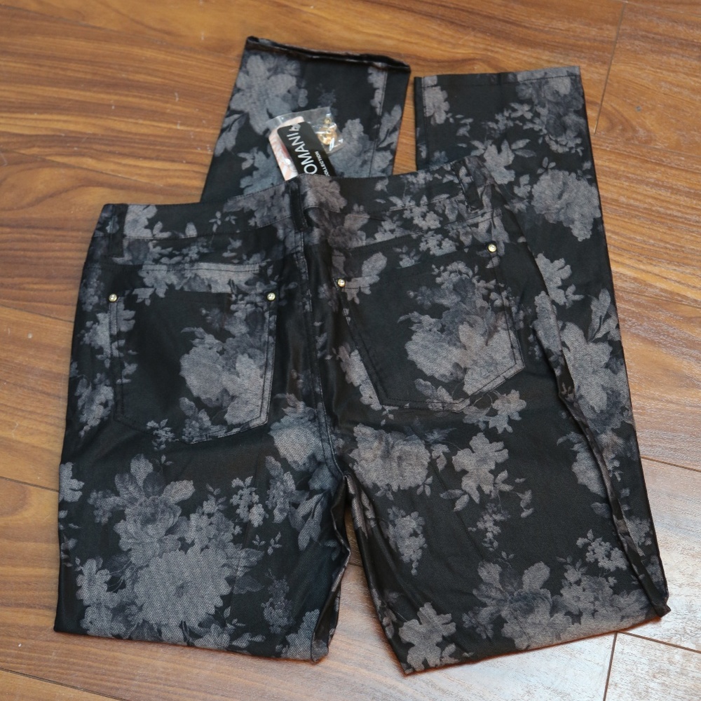 Linea Domani Skinny Jeans
